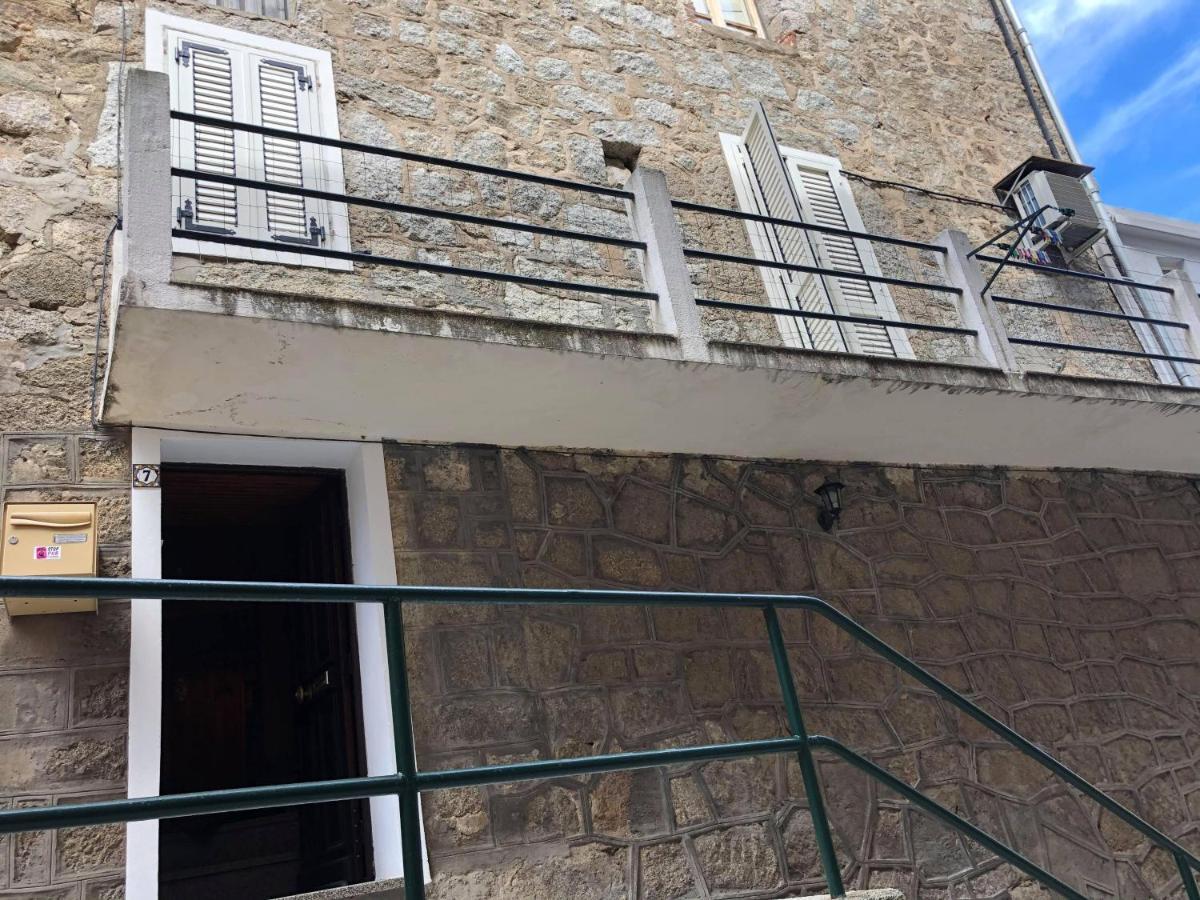 Coquet T2 Au Coeur Du Village Sartene  Bagian luar foto